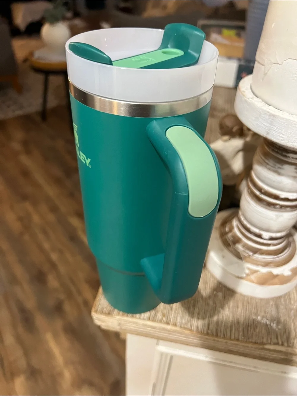 30 oz Stanley Teal Travel Mug with Handle and White Lid - Picture 2 of 4